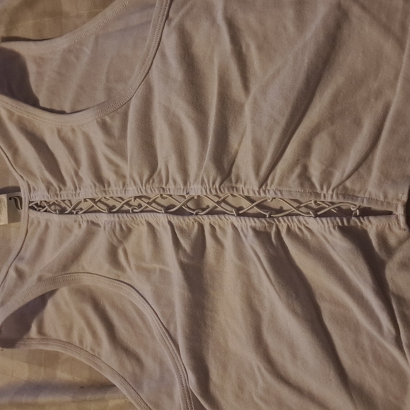 Fabletics top. White NWOT. Size medium. - Picture 4 of 4